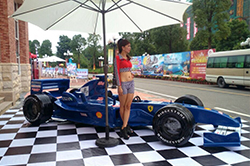 【机械模型】仿真F1蓝色红牛赛车模型，奥地利的Red Bull公司旗下的一级方程式赛车模型