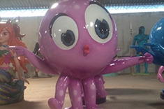 【卡通动物雕塑】大大的章鱼头，圆圆的两个大眼睛，嘟起可爱的小嘴