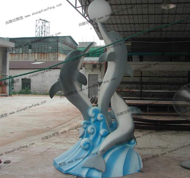 海豚戏球玻璃钢雕塑