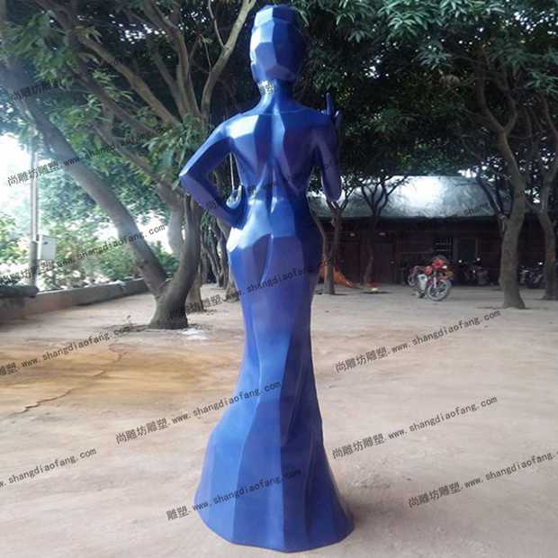 玻璃钢女模特雕塑背面