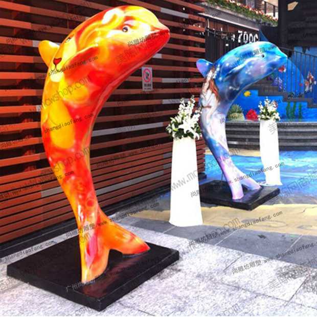 玻璃钢彩绘海豚雕塑2