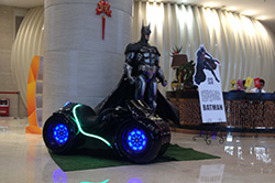 【机械模型】蝙蝠侠战车电影道具雕塑